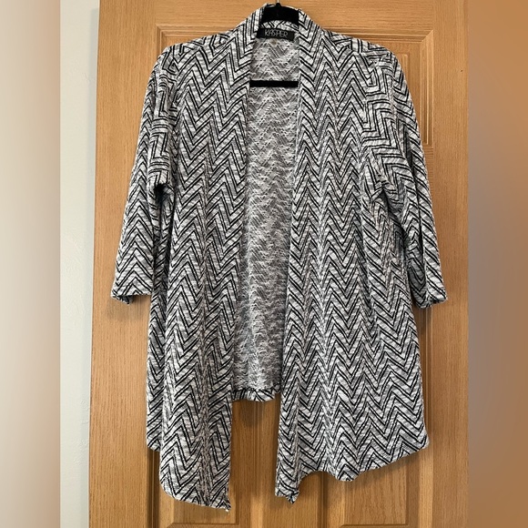 Kasper Women's Chevron Print Black/White Open Front Cardigan 3/4 Sleeves - Picture 2 of 8